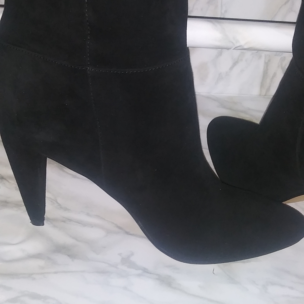 Boots. - Picture 6 of 11